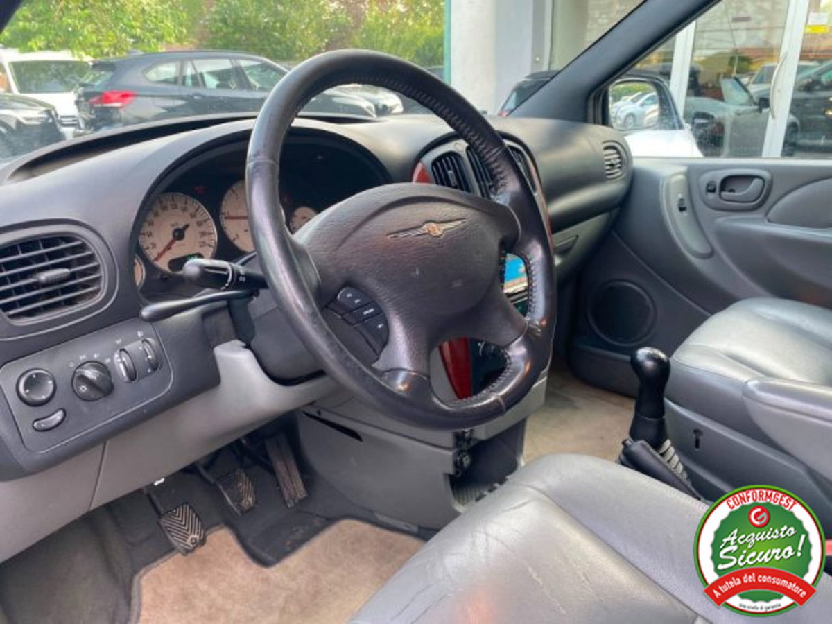 Chrysler Voyager 2.5 CRD cat LX Leather (4)