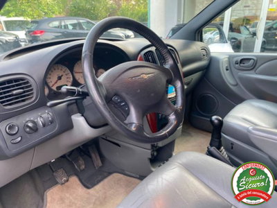 Chrysler Voyager 2.5 CRD cat LX Leather (4)