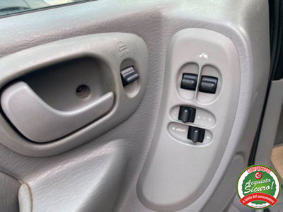 Chrysler Voyager 2.5 CRD cat LX Leather (6)