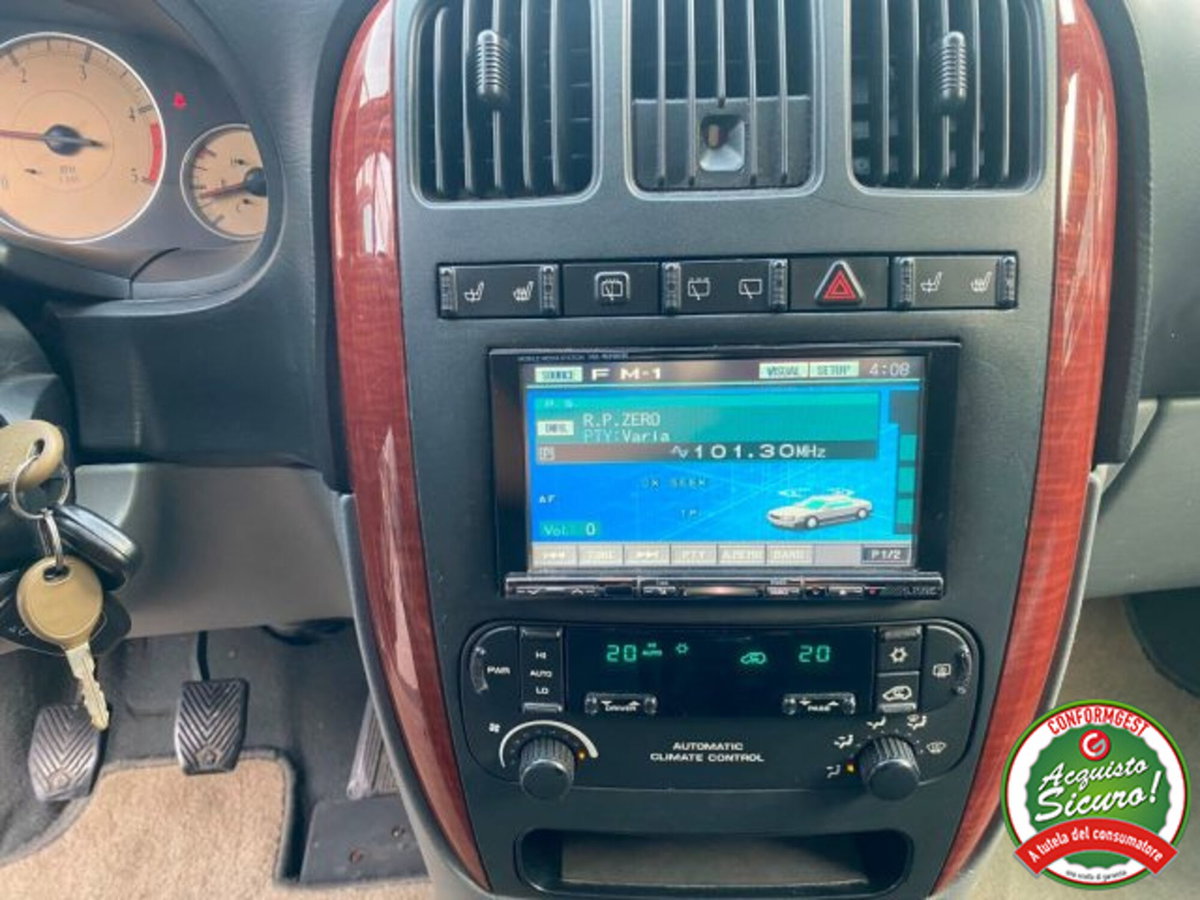 Chrysler Voyager 2.5 CRD cat LX Leather (9)