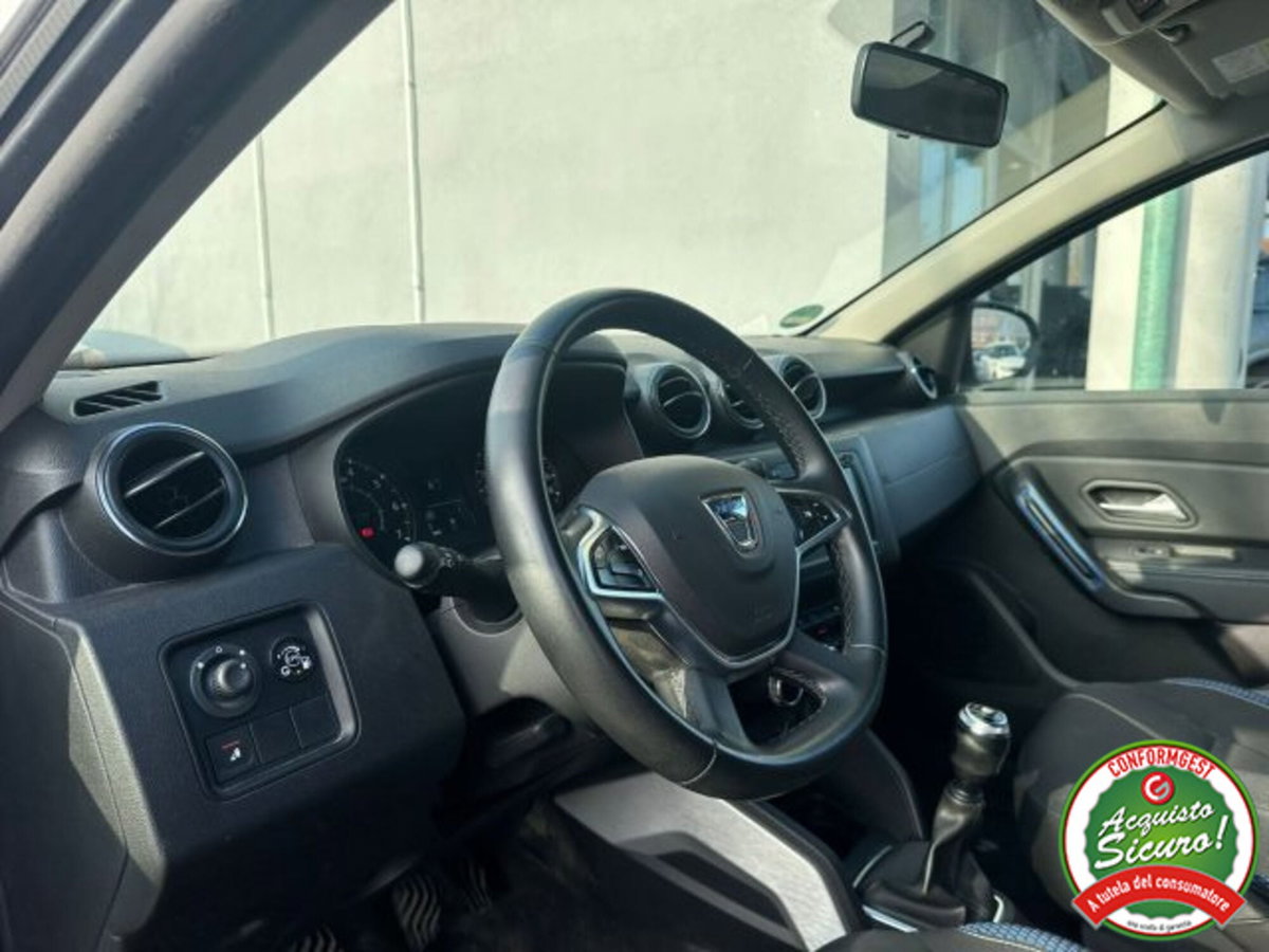 Dacia Duster 1.0 TCe 100 CV ECO-G 4x2 Comfort (5)