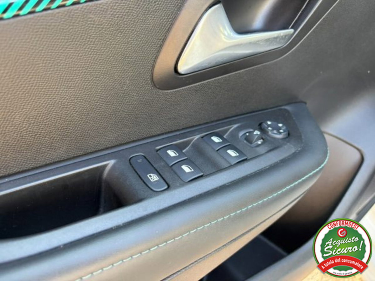 Peugeot 208 PureTech 100 Stop&Start 5 porte Allure (16)