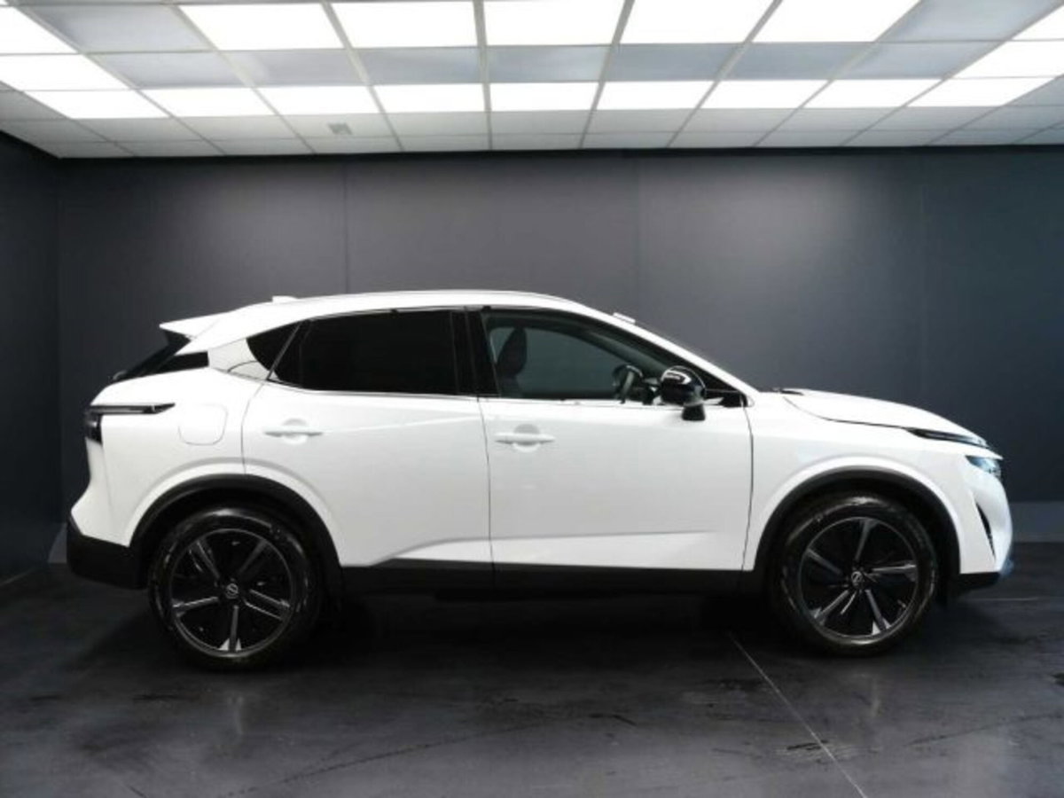 Nissan Qashqai 1.3 mhev Tekna 4wd 158cv xtronic (11)