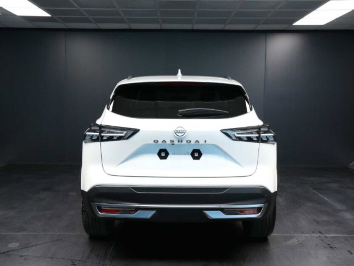 Nissan Qashqai 1.3 mhev Tekna 4wd 158cv xtronic (9)