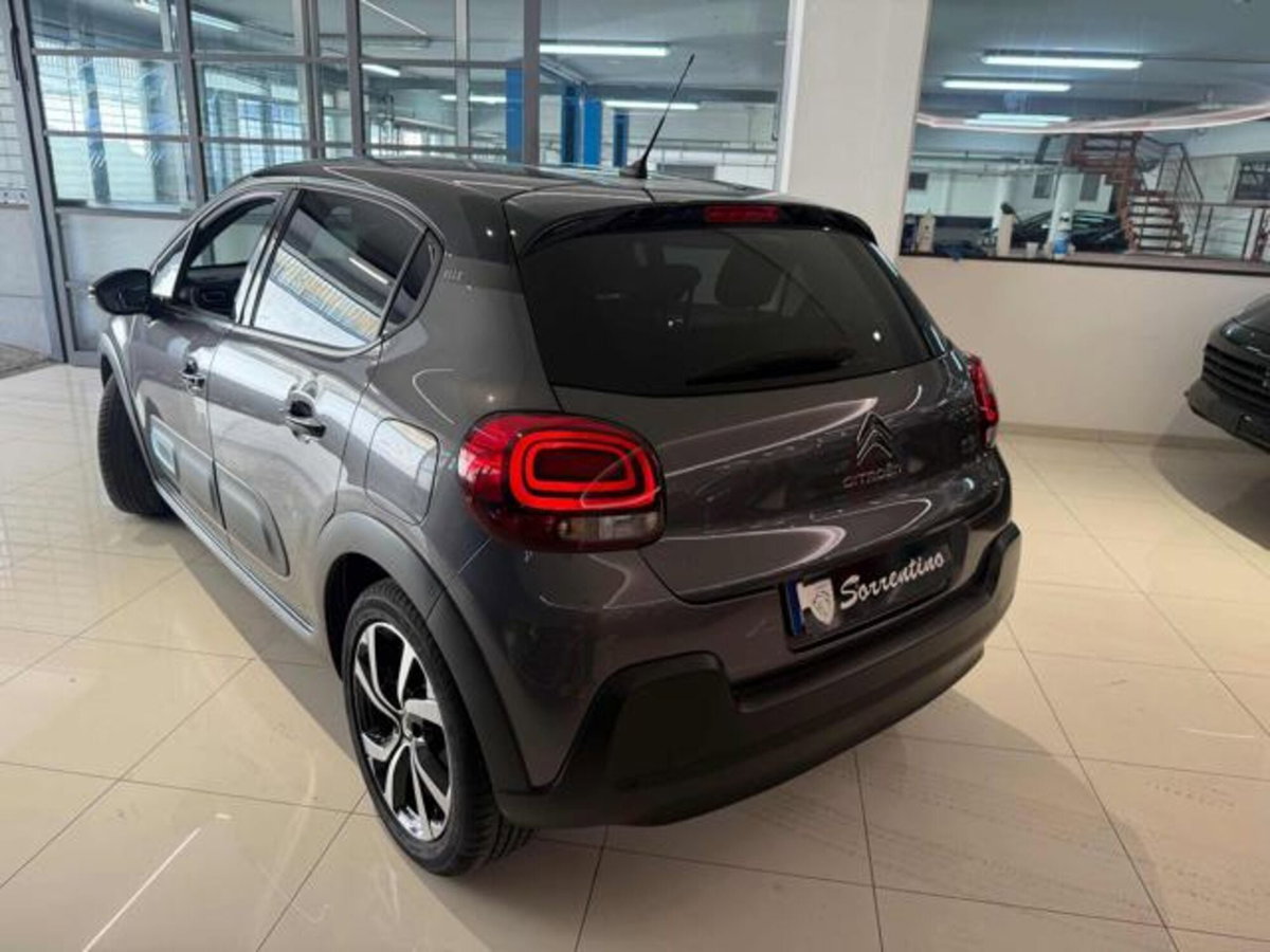 Citroen C3 PureTech 110 S&S EAT6 Elle (3)