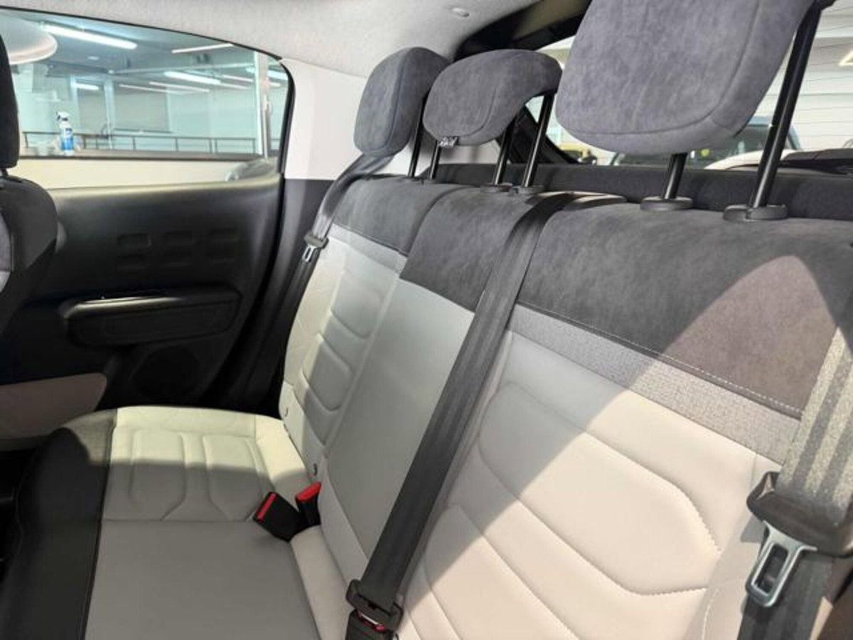 Citroen C3 PureTech 110 S&S EAT6 Elle (5)
