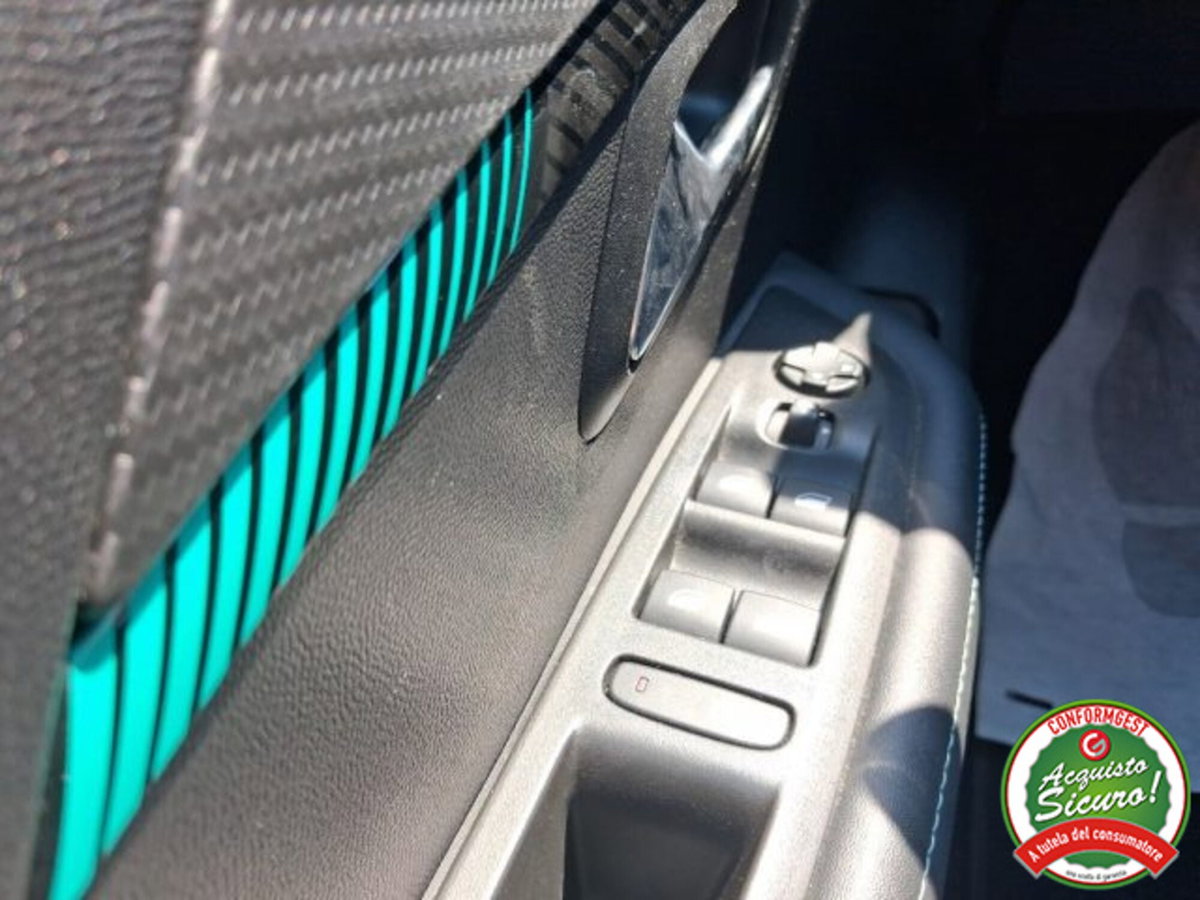 Peugeot 208 PureTech 100 Stop&Start 5 porte Allure (18)
