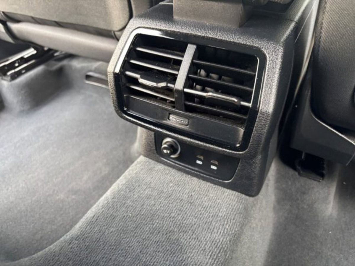 Audi Q3 Sportback 35 TDI quattro S tronic S line edition (17)