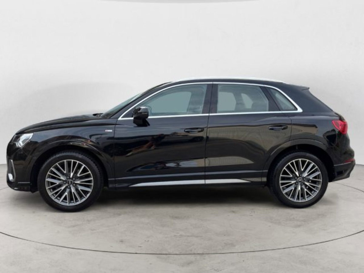 Audi Q3 Sportback 35 TDI quattro S tronic S line edition (2)