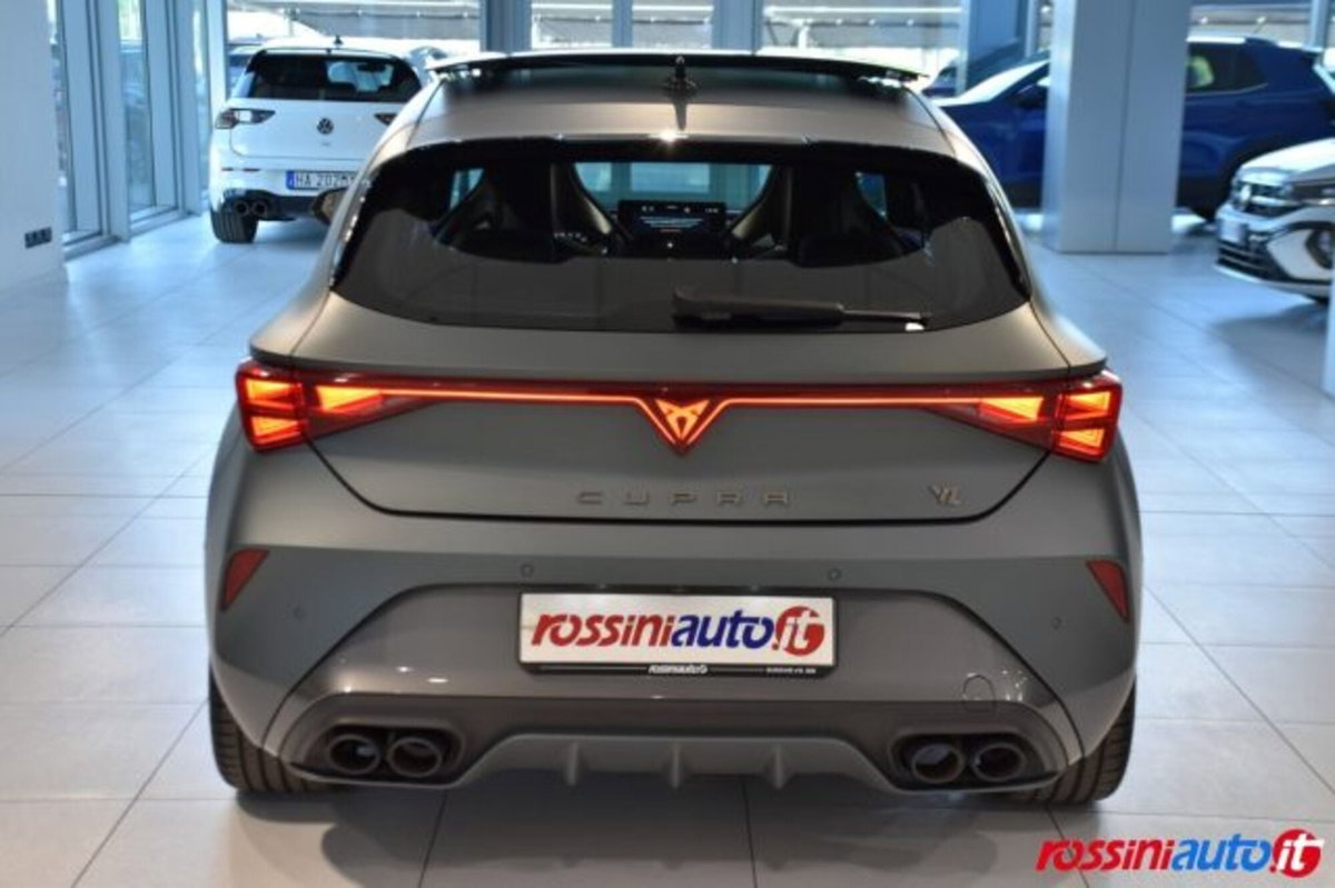 Cupra Leon Leon 2.0 tsi VZ 300cv dsg (4)