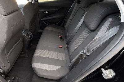 Peugeot 3008 BlueHDi 130 S&S EAT8 Allure Pack (14)