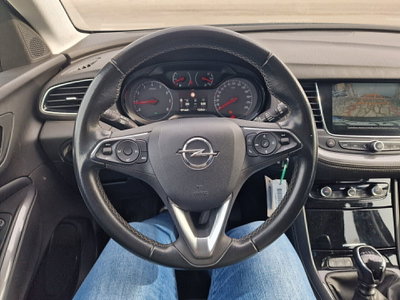 Opel Grandland X 1.5 diesel Ecotec Start&Stop Elegance (14)