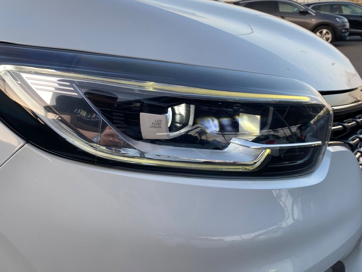Renault Kadjar 130CV 4x4 Energy Hypnotic (8)