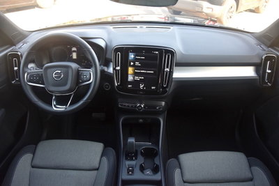 Volvo XC40 T4 Recharge Plug-in Hybrid R-design (10)
