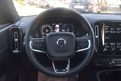 Volvo XC40 T4 Recharge Plug-in Hybrid R-design (17)