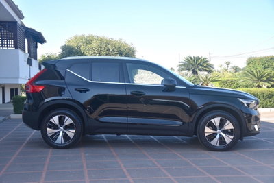 Volvo XC40 T4 Recharge Plug-in Hybrid R-design (4)