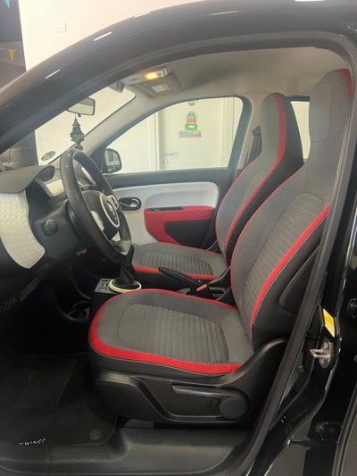 Renault Twingo 1.0 SCe Live (10)