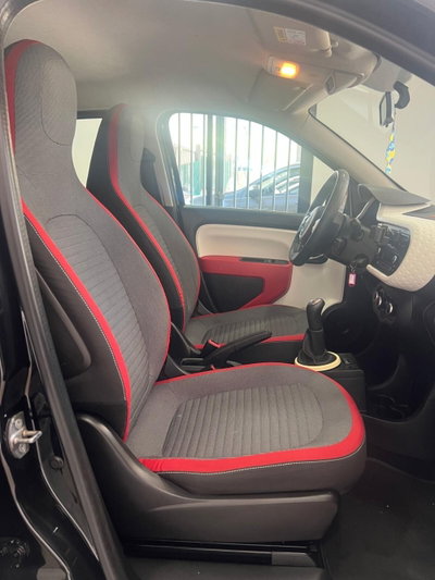 Renault Twingo 1.0 SCe Live (13)