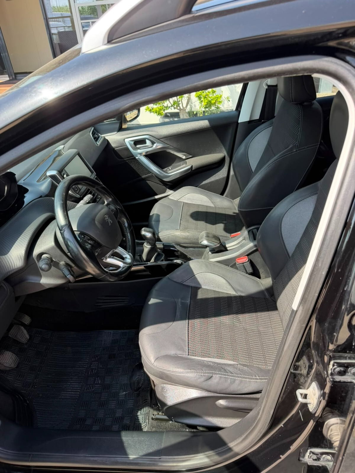 Peugeot 2008 100 Allure (12)