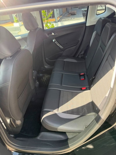 Peugeot 2008 100 Allure (14)