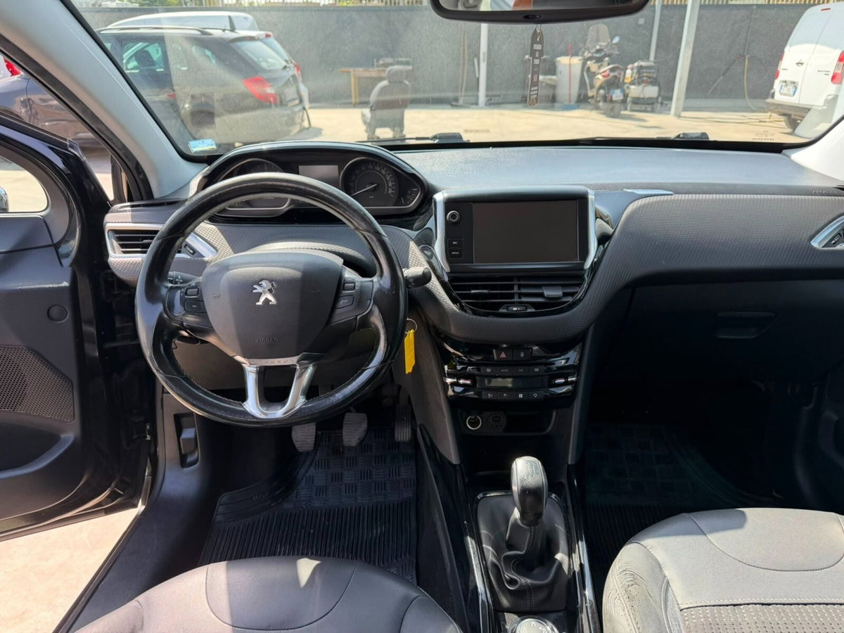 Peugeot 2008 100 Allure (15)