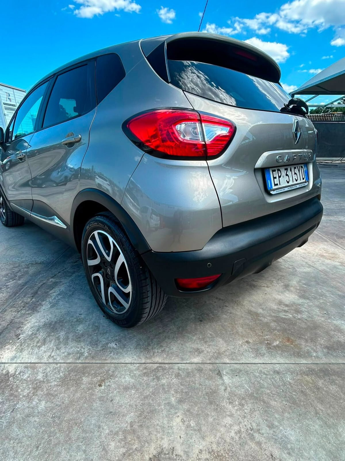 Renault Captur 1.5 dCi 8V 90 CV Start&Stop Energy R-Link (5)