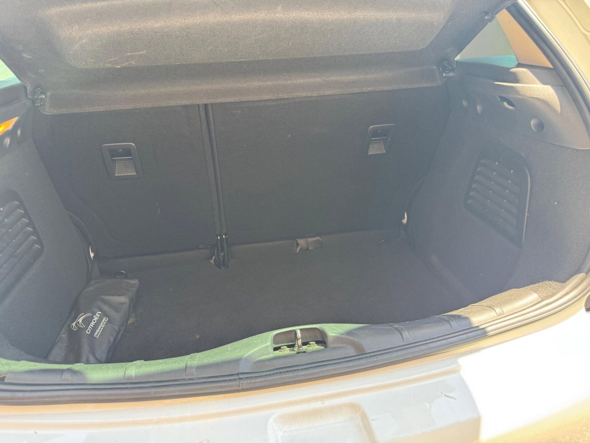Citroen C3 1.1 airdream Exclusive (13)