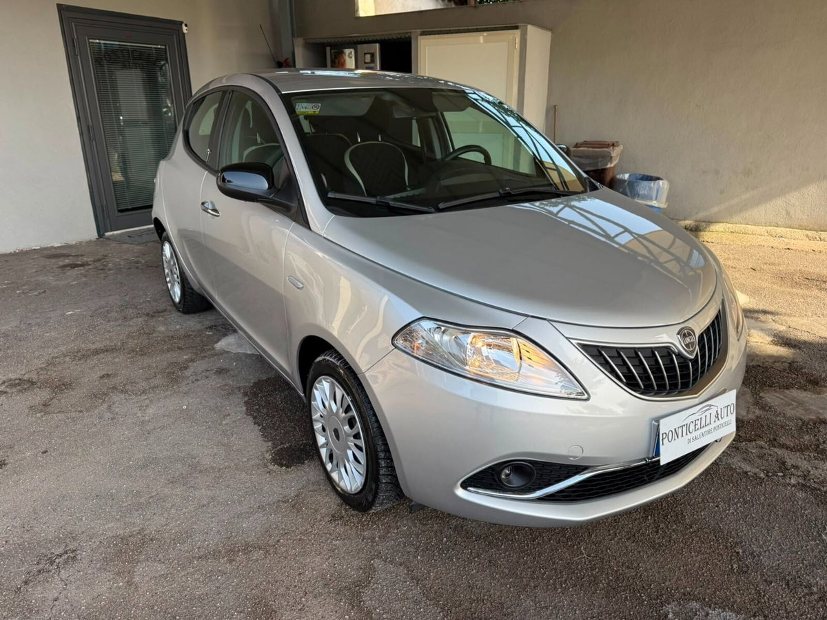 Lancia Ypsilon 1.3 MJT 16V 95 CV 5 porte S&S Mya (4)