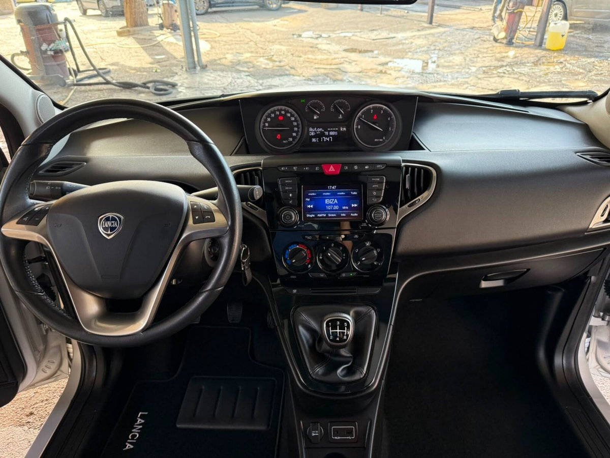 Lancia Ypsilon 1.3 MJT 16V 95 CV 5 porte S&S Mya (9)
