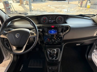 Lancia Ypsilon 1.3 MJT 16V 95 CV 5 porte S&S Mya (9)
