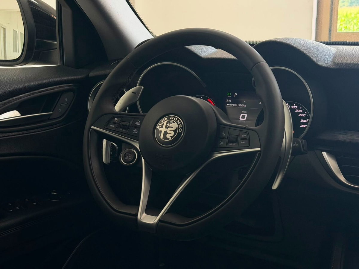 Alfa Romeo Stelvio Stelvio 2.2 Turbodiesel 190 CV AT8 Q4 Super Business (17)