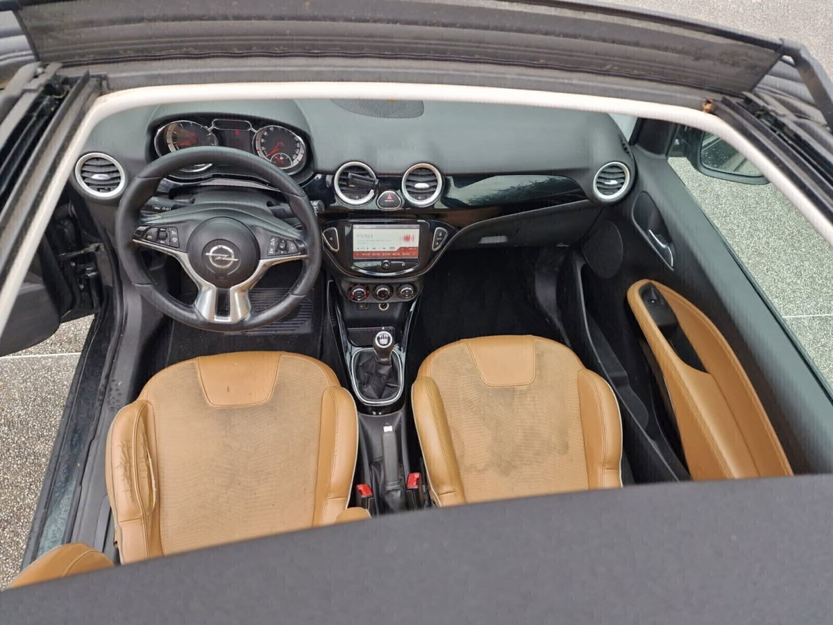 Opel Adam Rocks 1.2 70 CV Air (11)