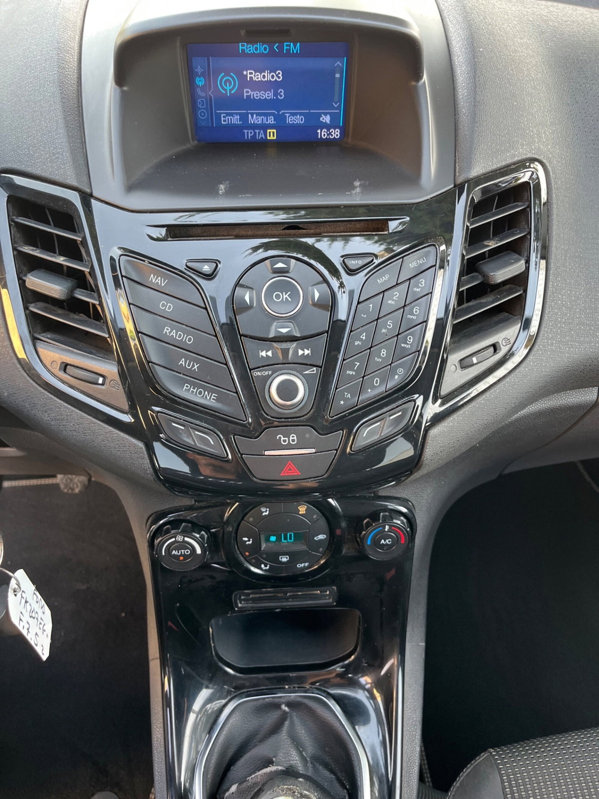 Ford Fiesta 1.4 5p. Bz.- GPL Titanium (12)