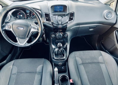 Ford Fiesta 1.4 5p. Bz.- GPL Titanium (6)