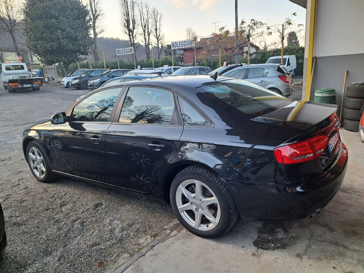 Audi A4 2.0 TDI 143CV F.AP. mult. Advanced (5)