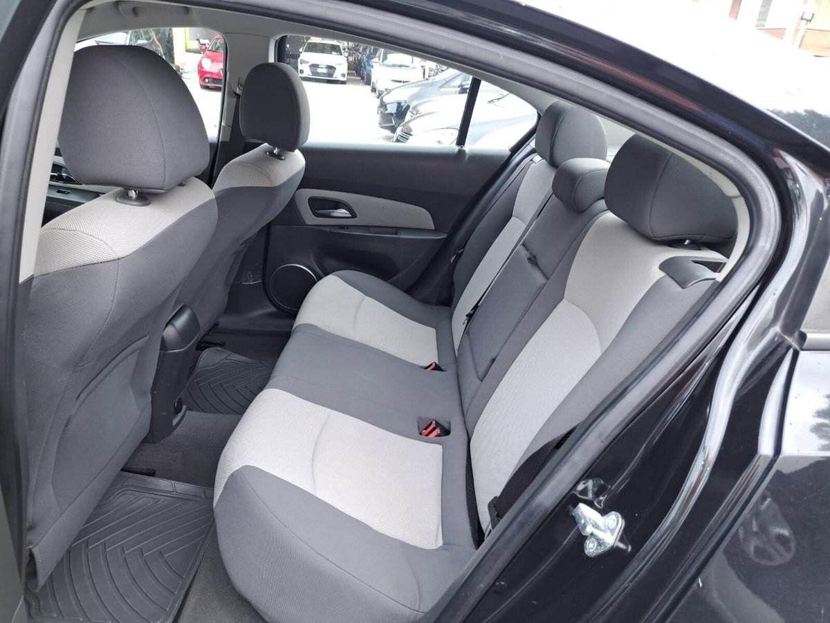 Chevrolet Cruze 1.8 5 porte LT GPL (16)