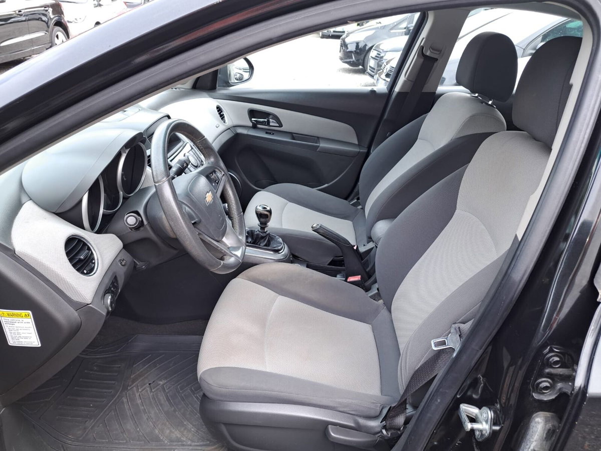 Chevrolet Cruze 1.8 5 porte LT GPL (18)