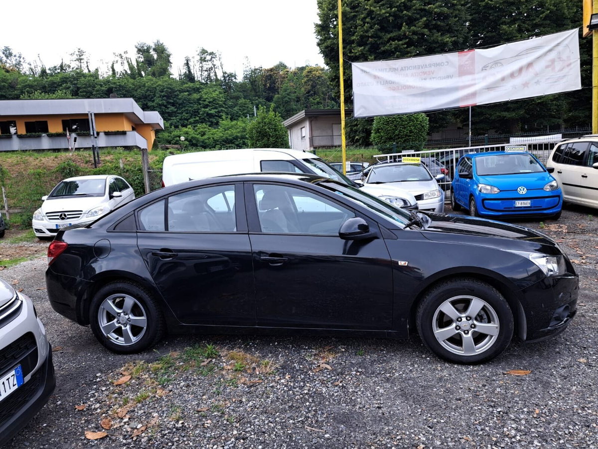 Chevrolet Cruze 1.8 5 porte LT GPL (4)