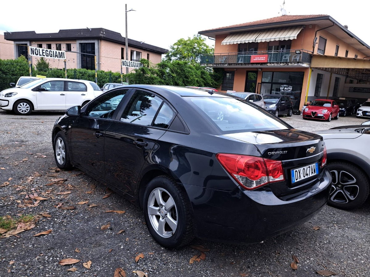 Chevrolet Cruze 1.8 5 porte LT GPL (6)