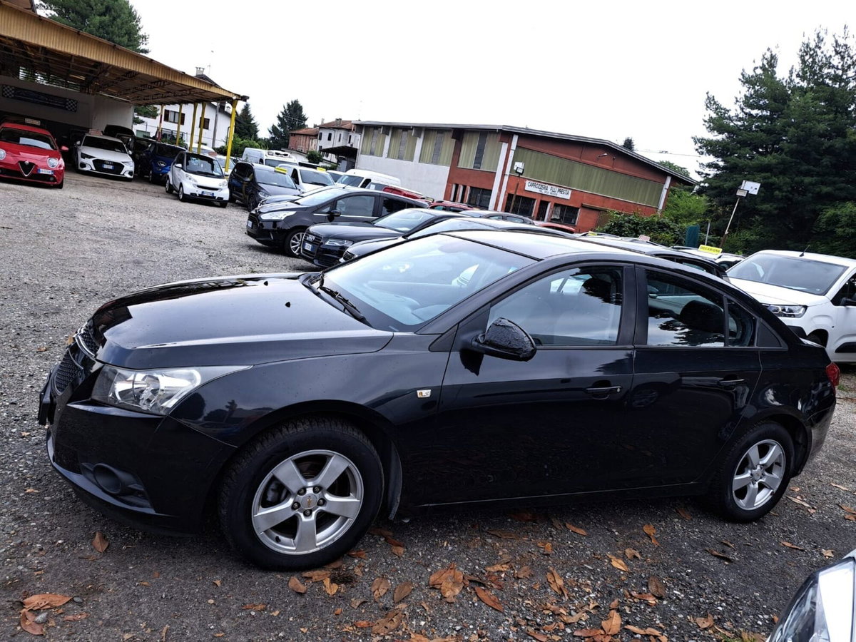Chevrolet Cruze 1.8 5 porte LT GPL (8)