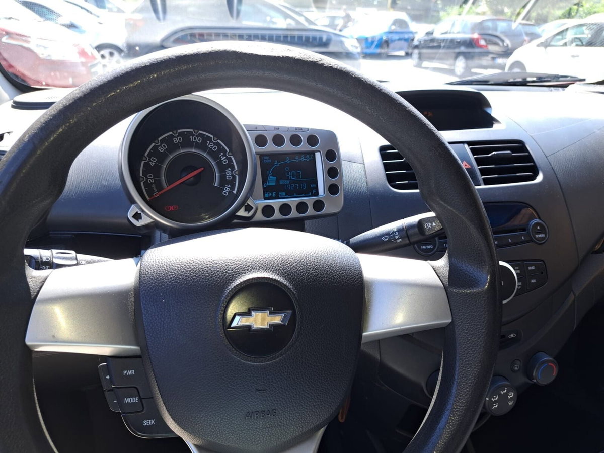 Chevrolet Spark 1.0 LS (17)