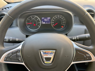 Dacia Duster 1.6 SCe 4x2 Essential (11)