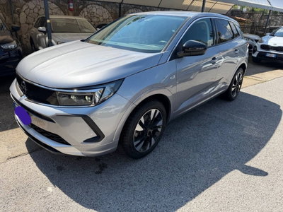 Opel Grandland 1.5 diesel Ecotec aut. Business Elegance (3)