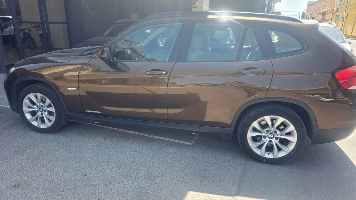 BMW X1 xDrive20d Futura (11)