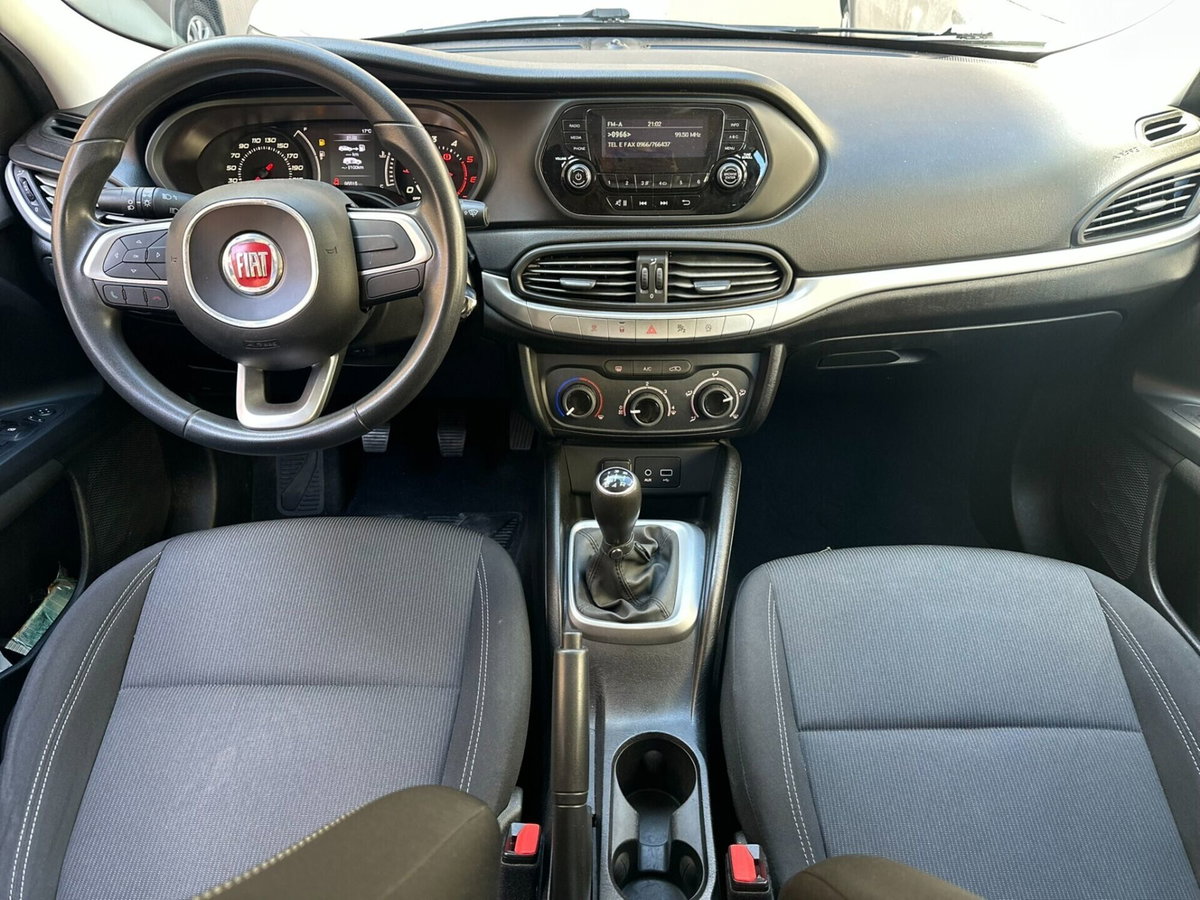 Fiat Tipo Station Wagon Tipo 1.3 Mjt S&S SW Lounge (5)