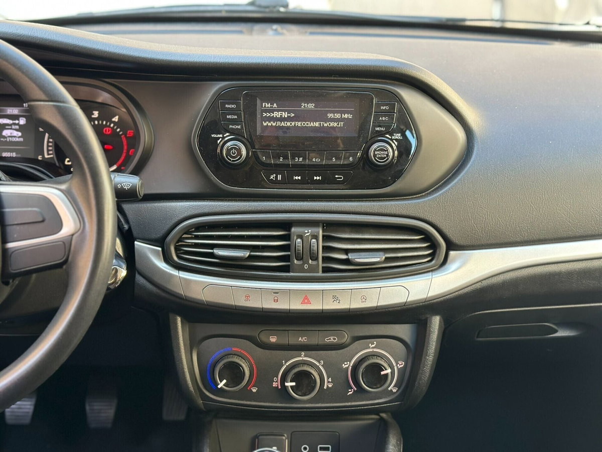 Fiat Tipo Station Wagon Tipo 1.3 Mjt S&S SW Lounge (8)