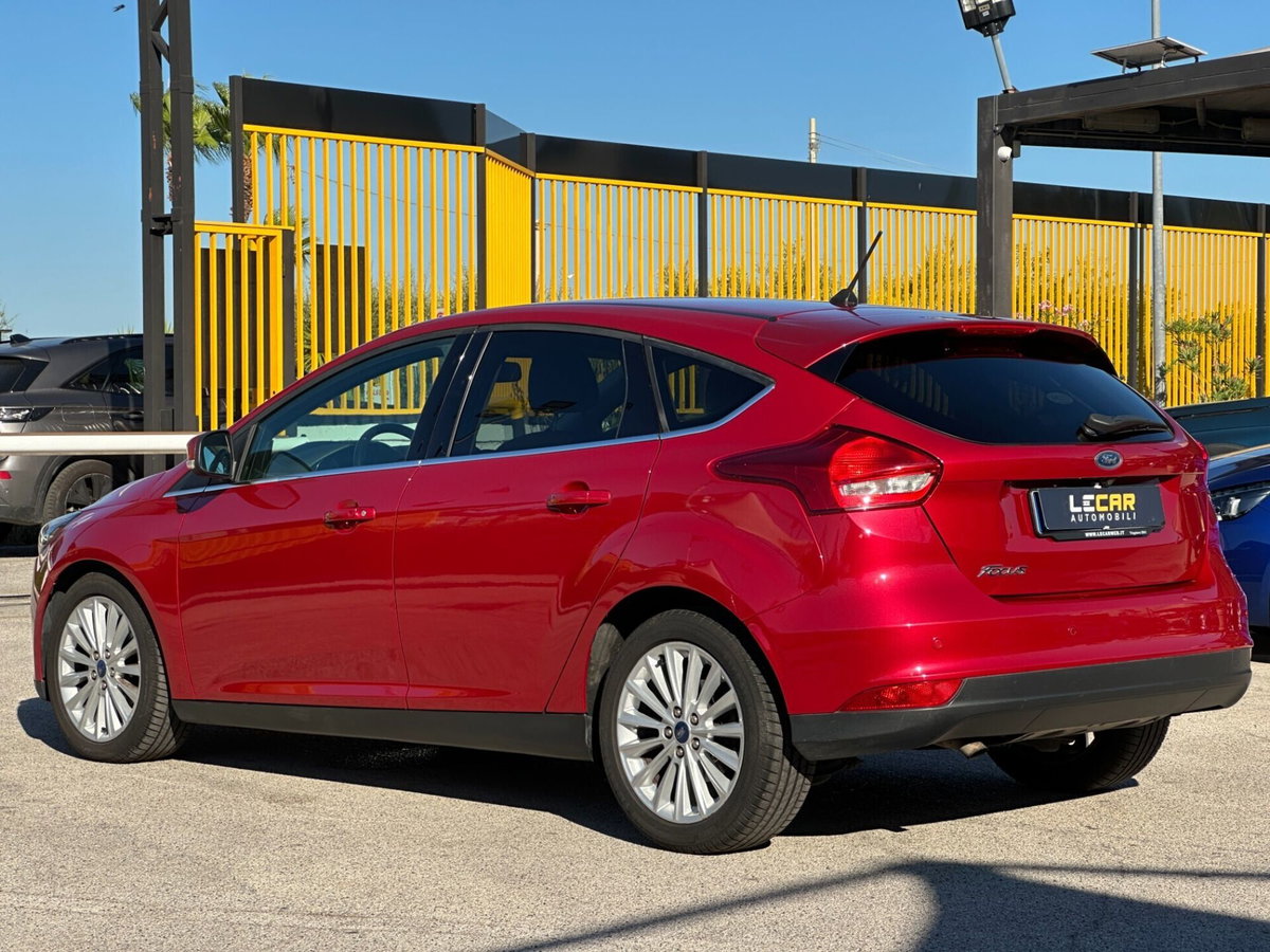 Ford Focus 1.5 TDCi 120 CV Start&Stop Titanium (5)