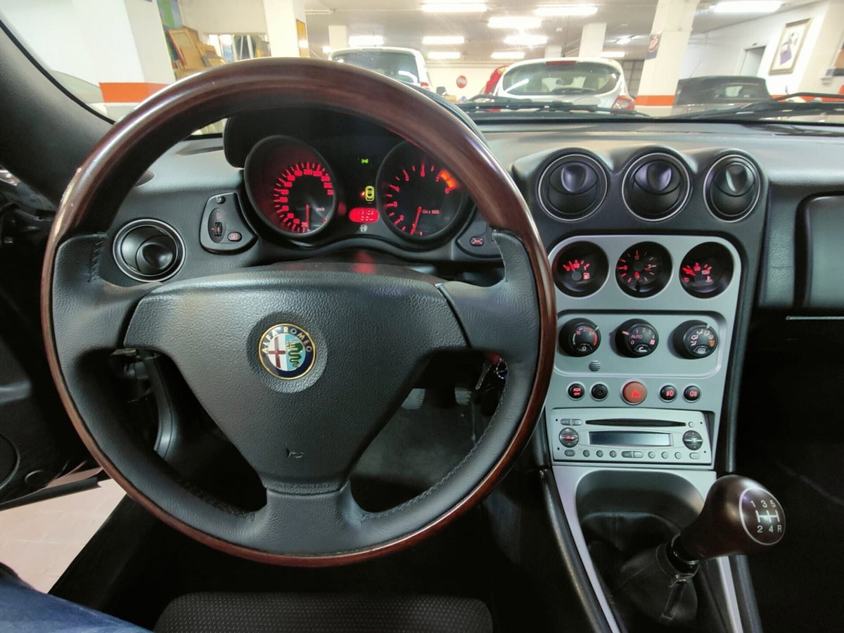 Alfa Romeo Gtv 2.0i JTS 16V cat (11)
