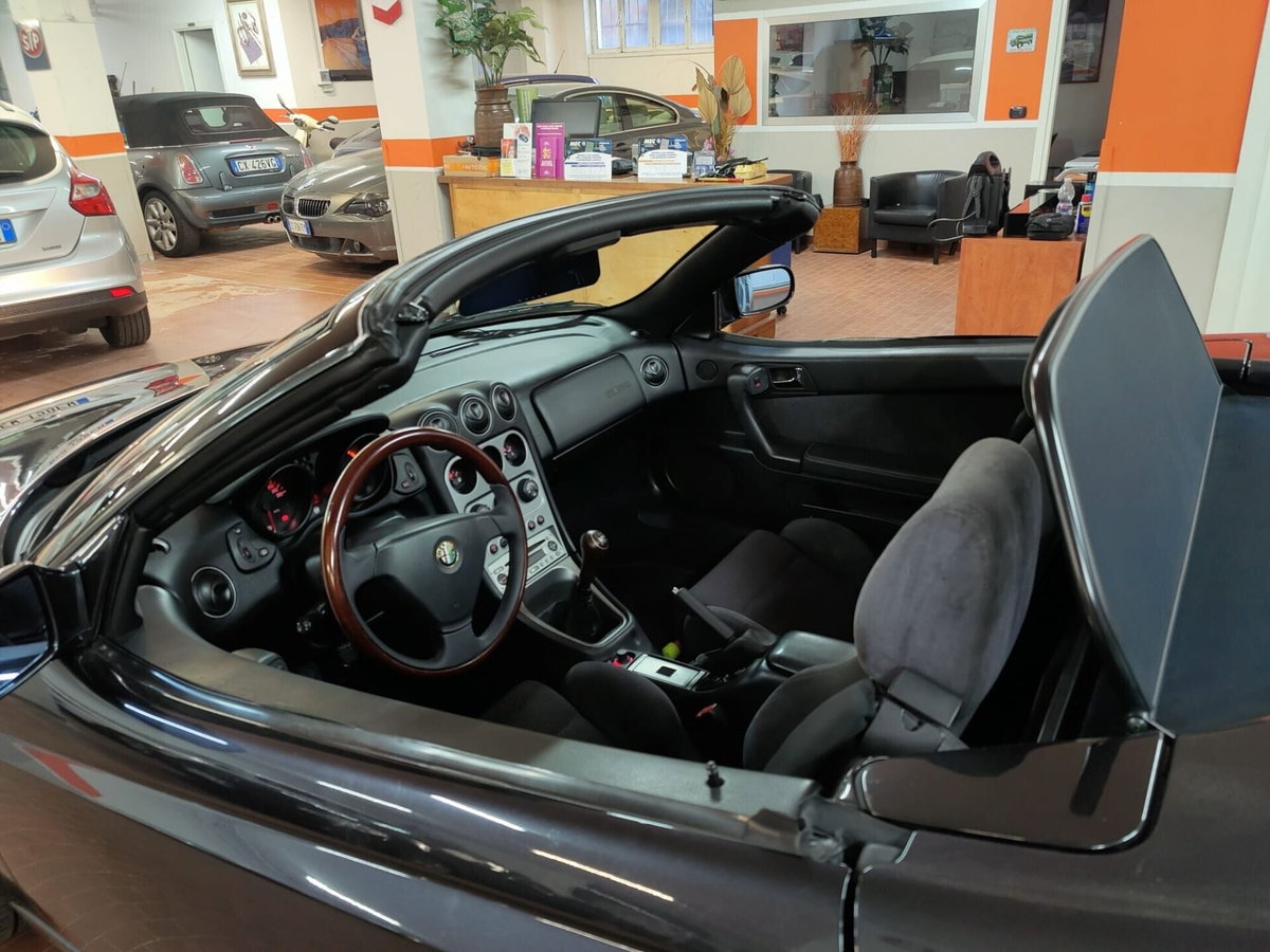 Alfa Romeo Gtv 2.0i JTS 16V cat (15)