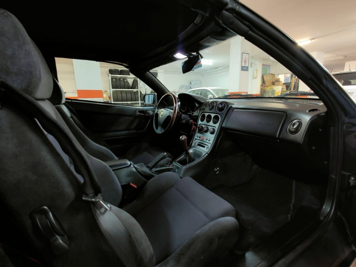 Alfa Romeo Gtv 2.0i JTS 16V cat (5)
